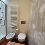 Couette-café Gaia - A Due Passi Dal Centro - Parcheggio Privato 4*