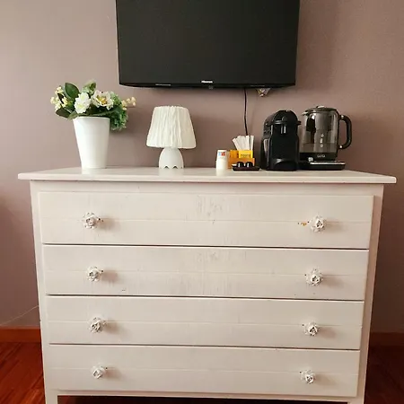 Gaia - A Due Passi Dal Centro - Parcheggio Privato Bed & Breakfast 4*