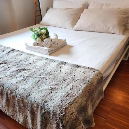 Bed & Breakfast Gaia - A Due Passi Dal Centro - Parcheggio Privato Turin