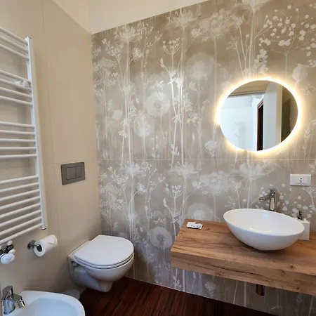 Gaia - A Due Passi Dal Centro - Parcheggio Privato 4*